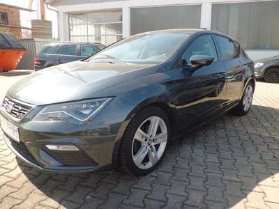 Gebraucht Seat Leon FR 131 PS (96 kW) 2019 Magnetic tech grey Limousine