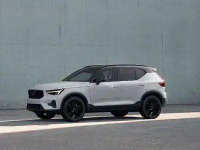Gebraucht Volvo XC40 145 PS (106 kW) 2025 SUV