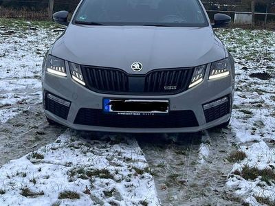 Grau Gebraucht 2017 Skoda Octavia RS Kombi | 19.950 € (Teuer)