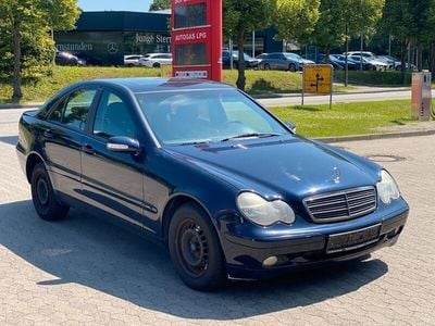 Mercedes C200