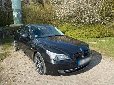 Gebraucht BMW 525 218 PS (160 kW) 2008 Schwarz Limousine