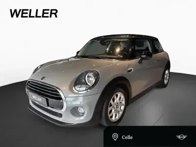 Gebraucht Mini Cooper 136 PS (100 kW) 2019 Moonwalk grey (grau) Kleinwagen