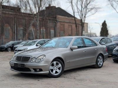 Gebraucht Mercedes E320 Avantgarde 224 PS (164 kW) 2003 Silber Limousine