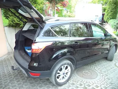 Gebraucht Ford Kuga Titanium 150 PS (110 kW) 2019 Schwarz SUV