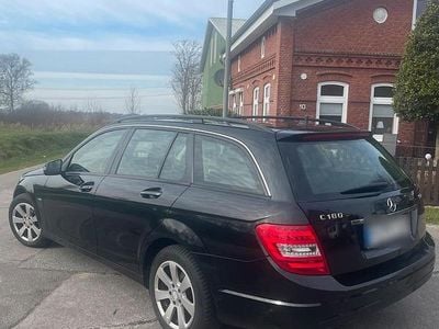 Gebraucht Mercedes C180 120 PS (88 kW) 2012 Schwarz Kombi