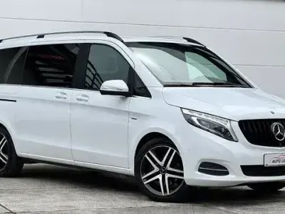 Gebraucht Mercedes V250 AMG Edition 1 190 PS (139 kW) 2014 Bergkristallweiss Van / Kleinbus