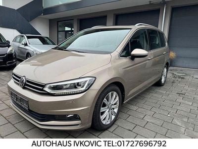 Gebraucht VW Touran Highline 150 PS (110 kW) 2019 Beige Van / Kleinbus