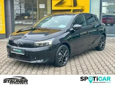 Używany Opel Corsa 146 KM (107 kW) 2025 Czarny Sedan/Limuzyna
