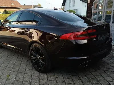 Usata Jaguar XF Portfolio 275 CV (202 kW) 2011 Rosso Berlina