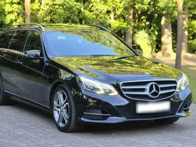 Gebraucht Mercedes E350 Avantgarde 258 PS (189 kW) 2015 Schwarz Kombi