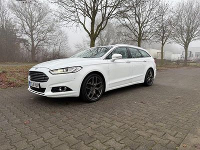 Weiß Gebraucht 2018 Ford Mondeo Titanium Kombi | 13.490 € (Fairer Preis)