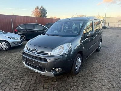 Gebraucht Citroën Berlingo SELECTION 92 PS (67 kW) 2014 Grau Van / Kleinbus