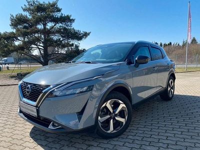 Grau Gebraucht 2022 Nissan Qashqai N-Connecta SUV | 26.890 € (Fairer Preis)