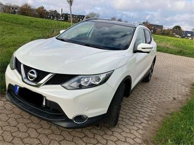 Gebraucht Nissan Qashqai 360º 116 PS (85 kW) 2015 Weiß SUV