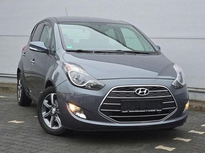 Grau Gebraucht 2016 Hyundai ix20 Passion Kleinwagen | 11.800 € (Fairer Preis)