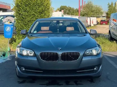 Gebraucht BMW 523 204 PS (150 kW) 2011 Grau Limousine