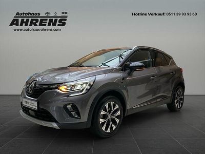 Gebraucht Renault Captur Techno 140 PS (102 kW) 2023 Stahlgrau metallic/dach in blackpearlschwarz SUV