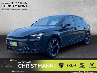 Neu Cupra Leon 150 PS (110 kW) 2025 Blau Limousine