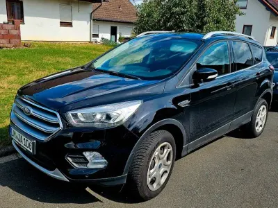 Gebraucht Ford Kuga 150 PS (110 kW) 2019 Schwarz SUV