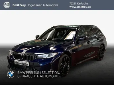 Gebraucht BMW 320 Sport Line 163 PS (119 kW) 2023 Tansanitblau metallic Kombi