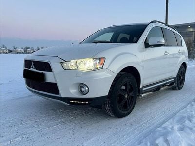 Weiß Gebraucht 2012 Mitsubishi Outlander SUV | 7.750 € (Fairer Preis)