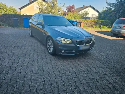 Gebraucht BMW 520 199 PS (146 kW) 2016 Grau Kombi