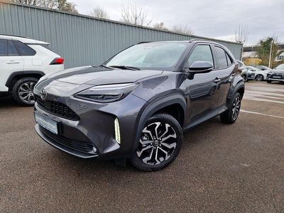 Gebraucht Toyota Yaris Cross Team 131 PS (96 kW) 2024 Grey metallic SUV