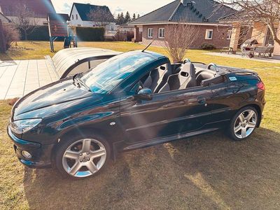 Gebraucht Peugeot 206 CC 80 PS (58 kW) 2006 Schwarz Cabrio