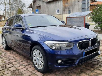 gebraucht BMW 118 118 d Sport Line SHZ PDC 8-fach bereift VB