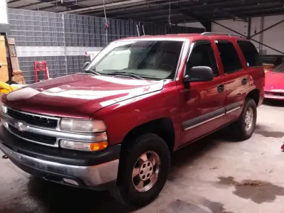 Gebraucht Chevrolet Tahoe LT 273 PS (200 kW) 2002 Rot SUV
