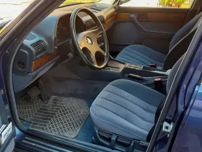 Gebraucht BMW 735 211 PS (155 kW) 1987 Blau Limousine