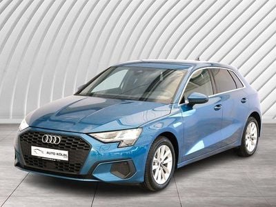 Atollblau metallic Gebraucht 2021 Audi A3 Sport Limousine | 20.490 € (Guter Preis)