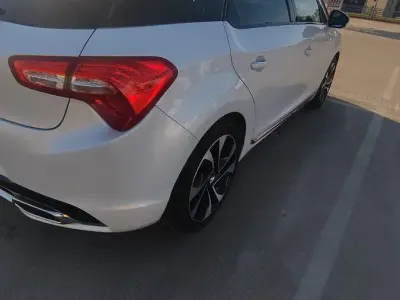 Gebraucht Citroën DS5 So Chic 163 PS (119 kW) 2014 Weiß Kleinwagen