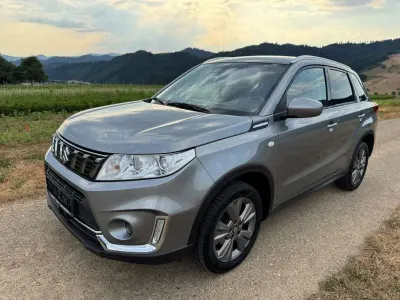 Gebraucht Suzuki Vitara Comfort 111 PS (81 kW) 2019 Grau SUV