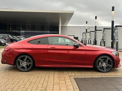 Gebraucht Mercedes C180 156 PS (114 kW) 2019 Rot Coupé