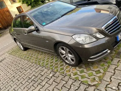 Gebraucht Mercedes E300 Avantgarde 204 PS (150 kW) 2010 Beige Limousine