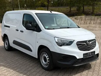 Gebraucht Opel Combo 102 PS (75 kW) 2022 Weiß Van / Kleinbus