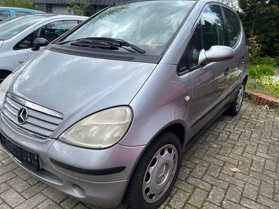 Usata Mercedes A140 82 CV (60 kW) 1998 Argento Berlina