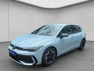 Gebraucht VW Golf VIII R-line 150 PS (110 kW) 2026 Blau Limousine