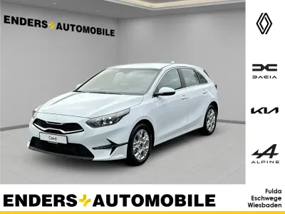 Neu Kia Ceed 101 PS (74 kW) 2025 (wd) casa white s (weiss) Kleinwagen