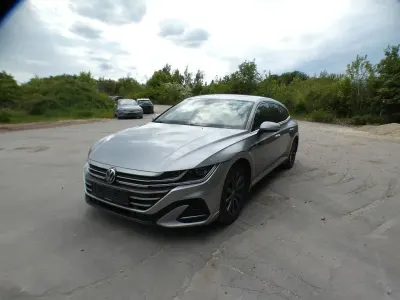 Gebraucht VW Arteon R-line 150 PS (110 kW) 2022 Pyritsilber metallic Kombi
