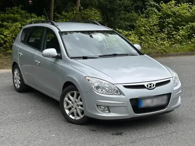 Gebraucht Hyundai i30 116 PS (85 kW) 2008 Silber Kombi