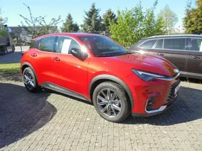 Gebraucht Lexus LBX 136 PS (100 kW) 2025 Rot SUV