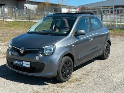 Używany Renault Twingo Liberty 90 KM (66 kW) 2018 Szary Hatchback