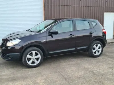 Occasion Nissan Qashqai 117 ch (86 kW) 2012 Violet SUV