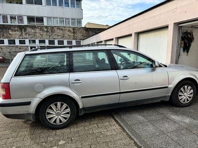 Gebraucht VW Passat Trendline 131 PS (96 kW) 2004 Silber Limousine