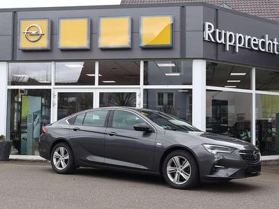 Gebraucht Opel Insignia Elegance 200 PS (147 kW) 2022 Mondstein grau/e:vulkan grau Kleinwagen