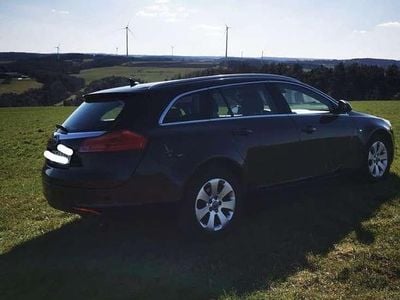 Gebraucht Opel Insignia 140 PS (102 kW) 2008 Schwarz Kombi