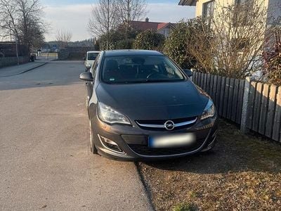 Gebraucht Opel Astra 180 PS (132 kW) 2013 Grau Limousine