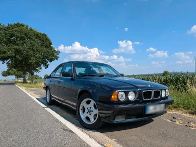 Gebraucht BMW 520 150 PS (110 kW) 1995 Blau Limousine